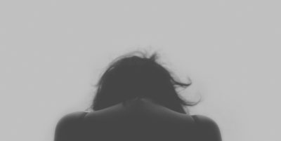 hand-person-black-and-white-girl-woman-hair-352-pxhere.com hand-person-black-and-white-girl-woman-hair-352-pxhere