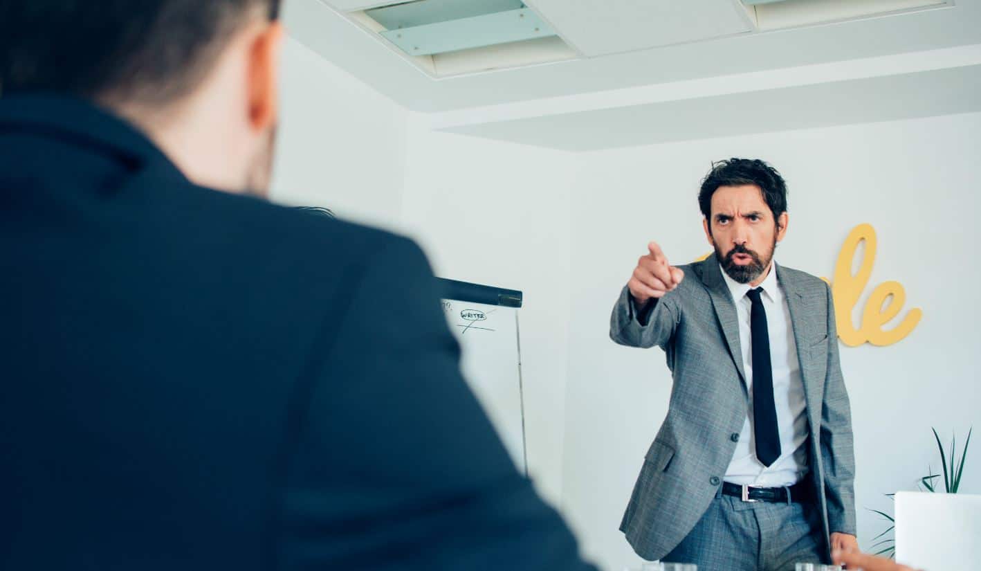 סחיטה באיומים